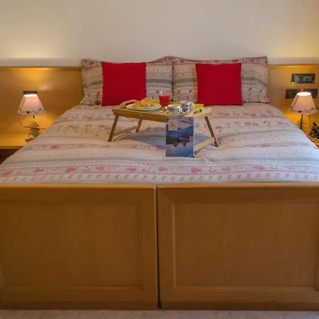 Meuble Rosalpina Hotel Isolaccia